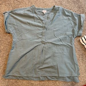 Like new maternity - size xl - light blue button down top with cuff sleeves